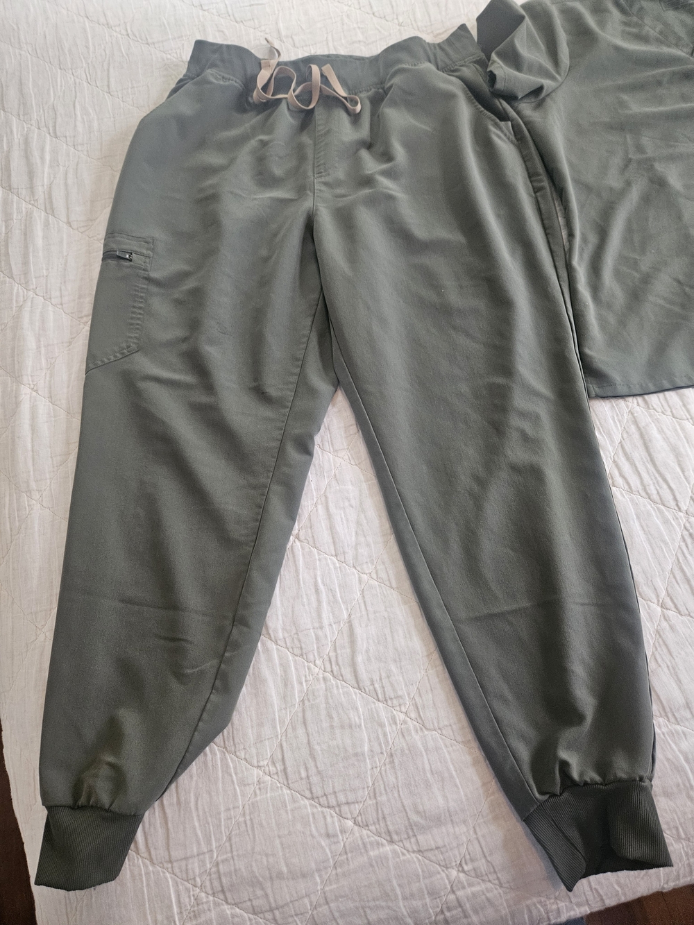 Figs Olive Green Women's Jogger Pants with Drawstring
